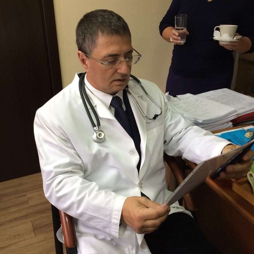 Врач не может хамить пациенту: Александр Мясников высказался о медицинской этике