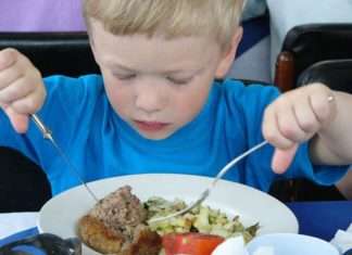 Раціон школяра: особливості підживлення дитячого мозку