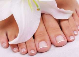 Як зробити красивий педикюр вдома?