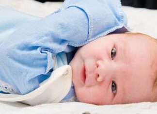 Водянка яєчок у новонароджених