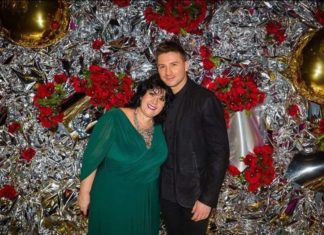 «Ти моє життя»: мама привітала Сергія Лазарєва з 35-річчям.