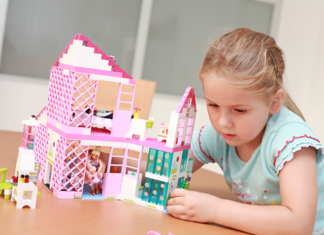 Чарівна Снігуронька.