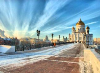 У новорічні канікули у Москві проведуть безкоштовні пішохідні екскурсії.
