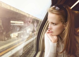 Бійка в поїзді: жінки не поділили верхнє і нижнє місце.