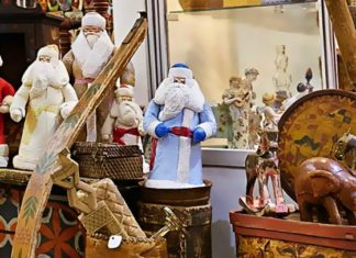 «Встигнути до курантів»: у Москві відкриється різдвяний мистецький проект «Блошиний ринок».