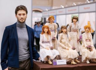 Лякають і прекрасні ляльки Михайла Зайкова.