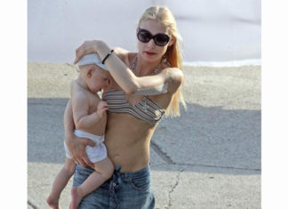 Оксана Акіньшина народила другого сина.