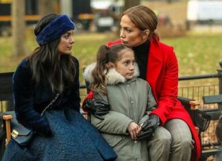 «Дуже хороша мати»: Дженніфер Лопес взяла з собою дітей на знімальний майданчик.