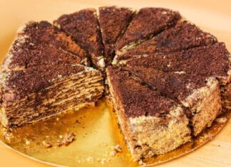 Сімейні рецепти — торт Наполеон.