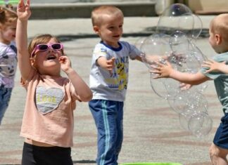 Ігри для дітей на вулиці: у що пограти з друзями влітку