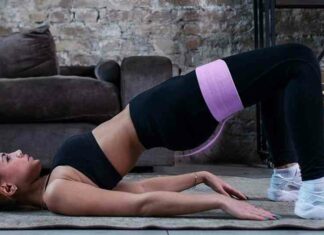 Як підтягнути фігуру, не встаючи з ліжка: 5 найбільш простих варіантів