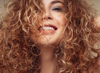 Тайны роскошных локонов: Лучшие аптечные шампуни для тонких вьющихся волос