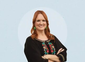 Плетінка з листкового тіста Pioneer Woman – це “воістину один з найпростіших десертів”, який виглядає дуже ефектно