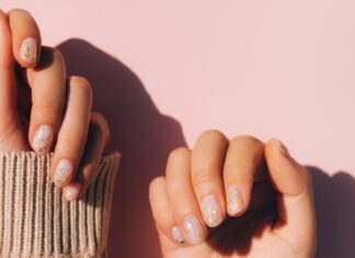 Чи безпечний гель-манікюр? Фахівці розкривають реальний ризик захворювання на рак.