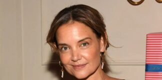 Кейті Холмс представляє сміливий святковий образ, який відображає зростаючий тренд моди