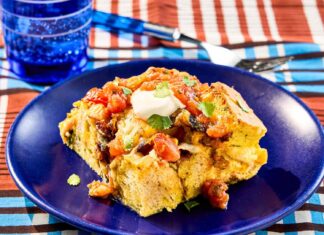 Південно-західна запіканка на сніданок: зручна страва для великих компаній