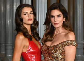 Кайя Гербер про дорослішання в оточенні оголених фотографій своєї матері, Сінді Кроуфорд: нормалізація жіночого тіла