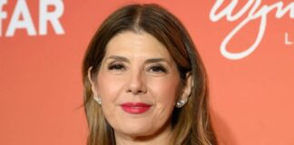 Sessão fotográfica de Marisa Tomei em Milão: uma lição de confiança sem esforço