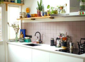 Комплект аксесуарів для раковини IKEA за 20 доларів набирає популярності завдяки стильному оновленню