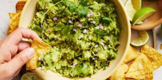 Autentický recept na guacamole: Od kuchyní Austin až po váš stůl