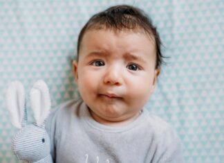 Імена, що згасають, для новонароджених: погляд на тенденції та зникаючі варіанти