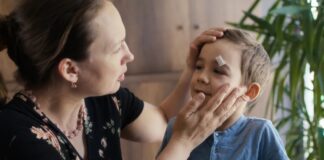 Les cicatrices cachées : comprendre et guérir la « plaie maternelle »