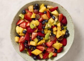 Вірусний слайсер для полуниці полегшує підготовку фруктів 🍓