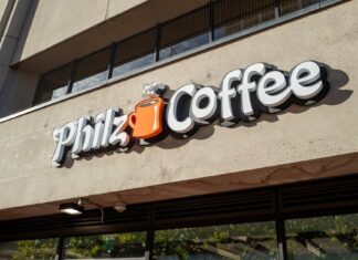 Philz Coffee зіткнулася з внутрішнім протестом через зняття прапорів Pride