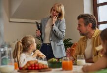 Парадокс батьківства: чому жінки покоління Z відмовляються від материнства