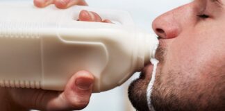 Por qué debería evitar la leche y las tapas de las estaciones de café comunitarias